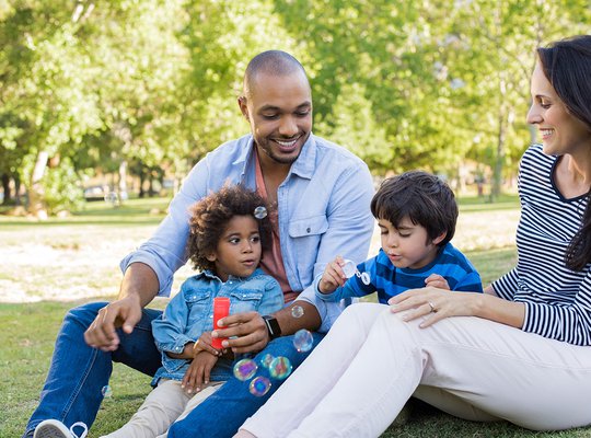 Happy-family-at-park